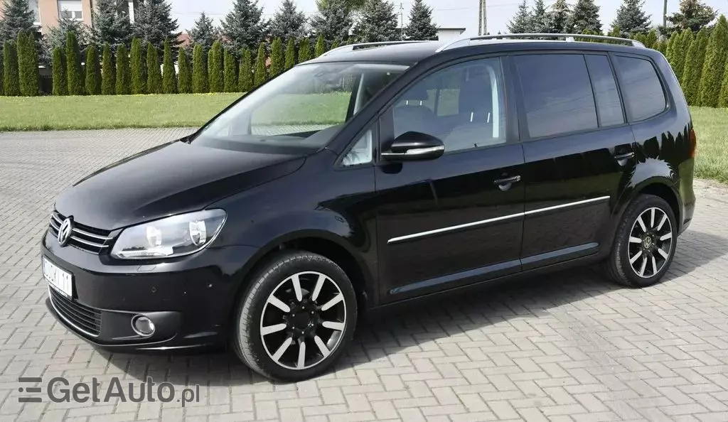 VOLKSWAGEN Touran 