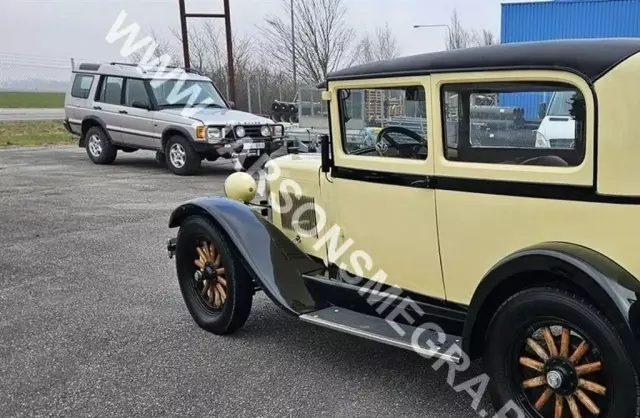 ERSKINE 50 Club Sedan 2.4 