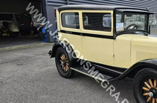 ERSKINE 50 Club Sedan 2.4 