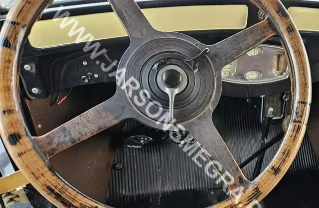 ERSKINE 50 Club Sedan 2.4 