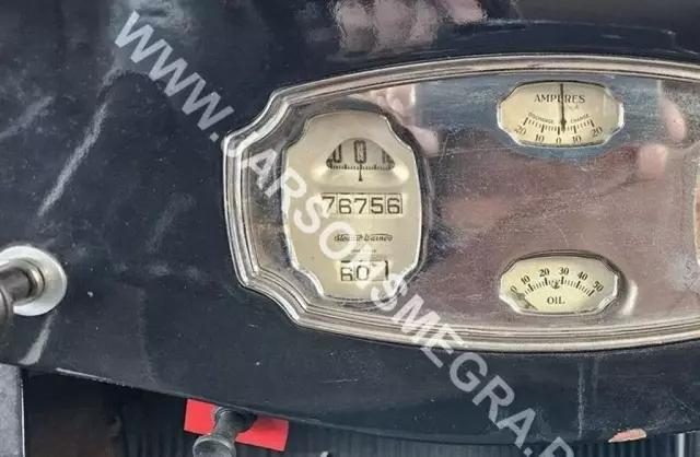 ERSKINE 50 Club Sedan 2.4 