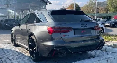 AUDI Rs6 
