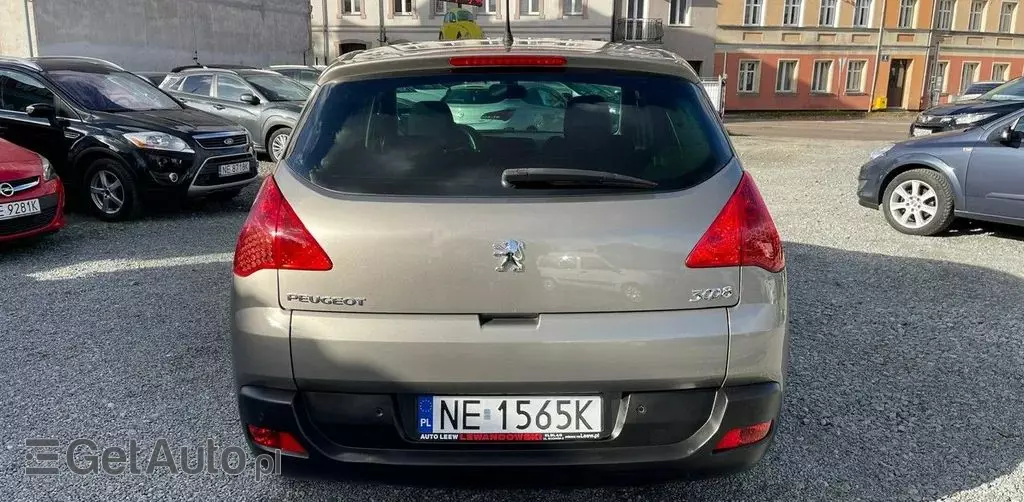 PEUGEOT 3008 