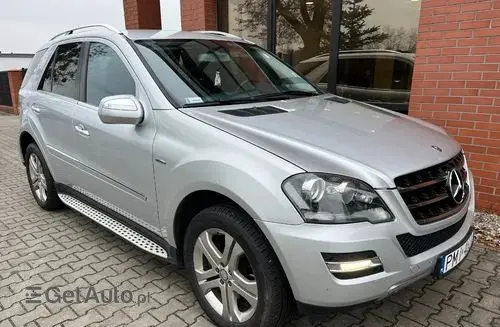MERCEDES-BENZ ML 