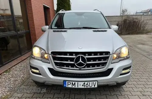 MERCEDES-BENZ ML 