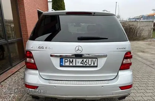 MERCEDES-BENZ ML 