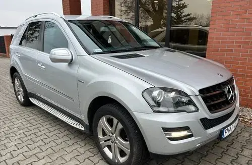MERCEDES-BENZ ML 