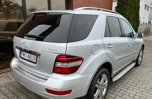 MERCEDES-BENZ ML 