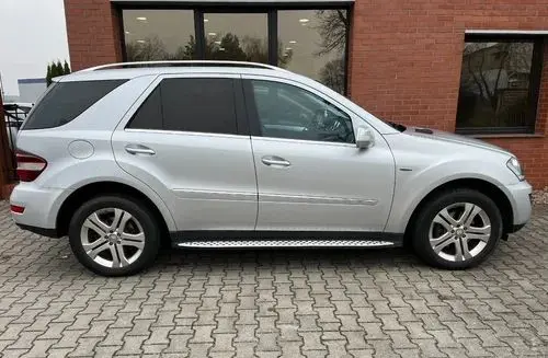 MERCEDES-BENZ ML 