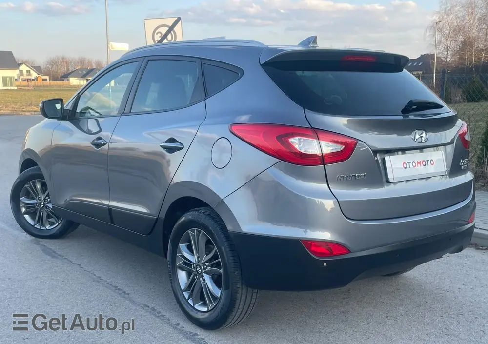 HYUNDAI Ix35 1.7 CRDi 2WD blue Finale Gold