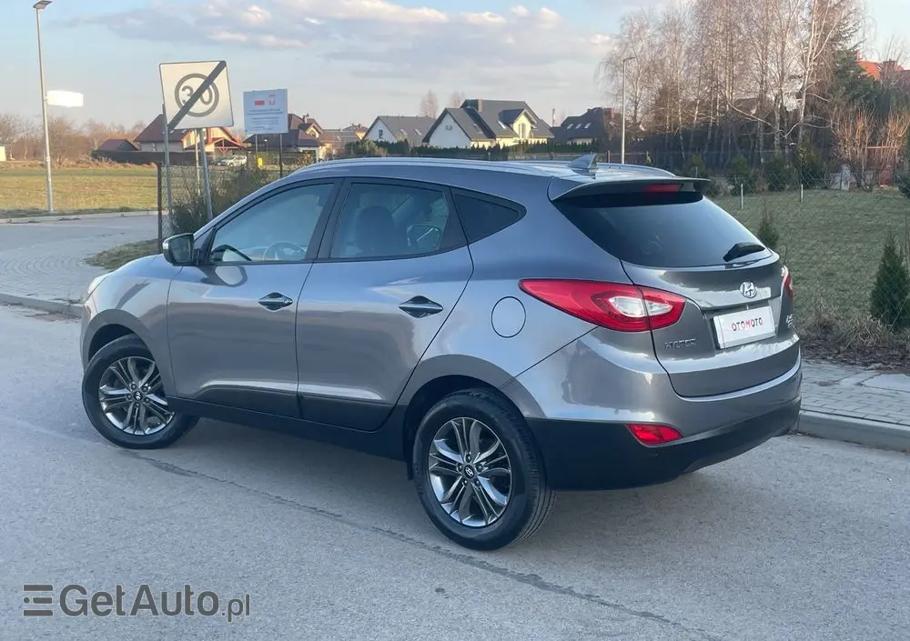 HYUNDAI Ix35 1.7 CRDi 2WD blue Finale Gold