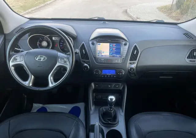 HYUNDAI Ix35 1.7 CRDi 2WD blue Finale Gold