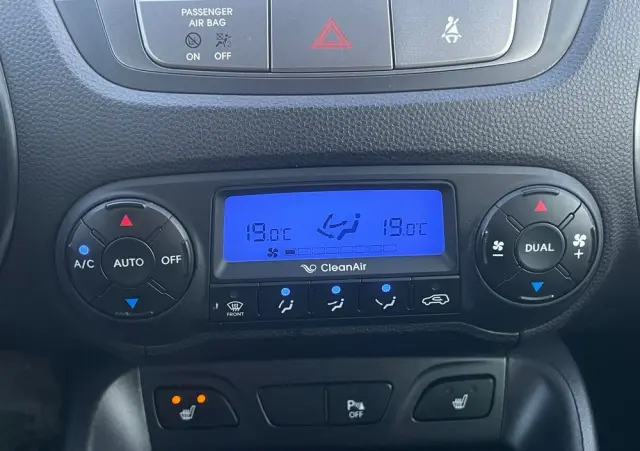 HYUNDAI Ix35 1.7 CRDi 2WD blue Finale Gold