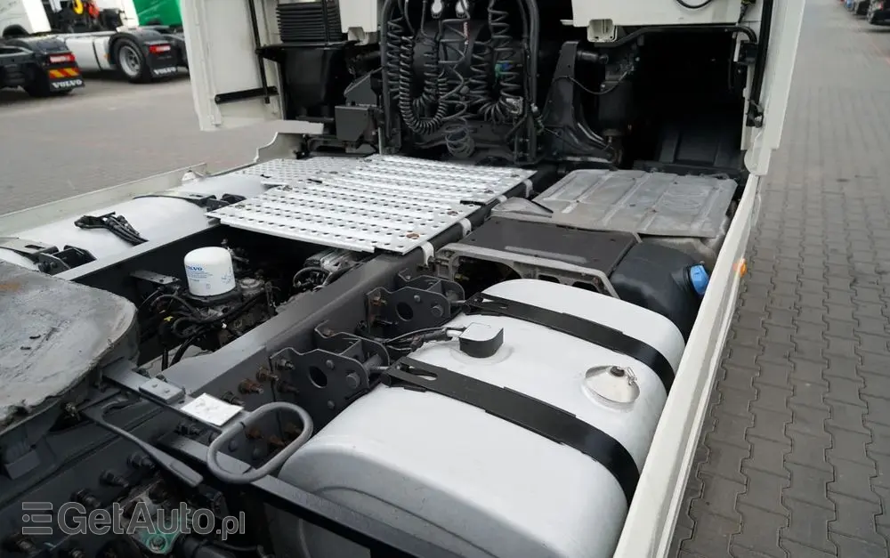 VOLVO FH 500 / KLIMATYZACJA POSTOJOWA / CAŁA NA PODUSZAKCH / EURO 6 
