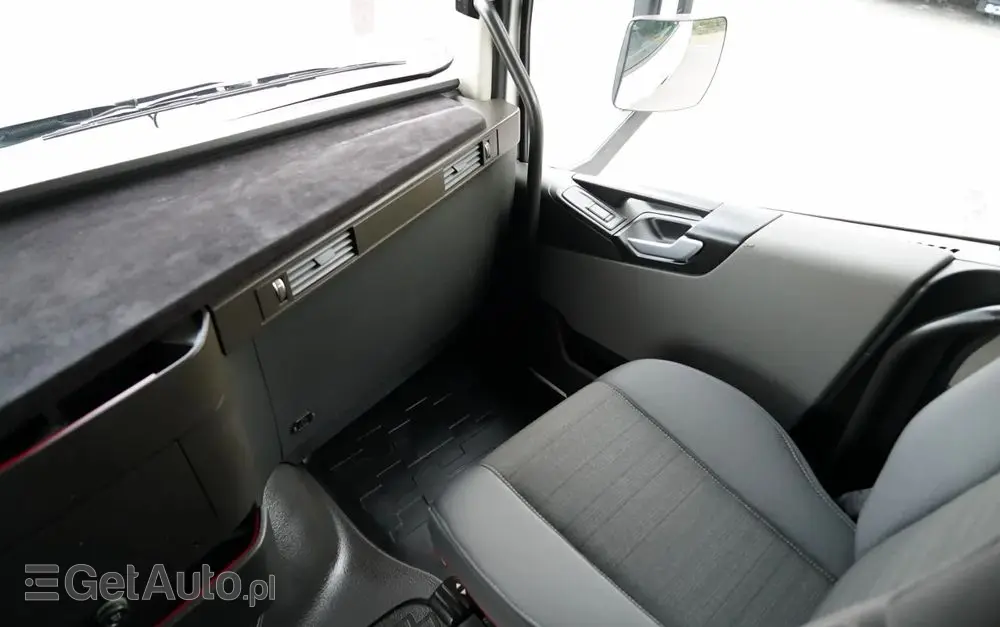 VOLVO FH 500 / KLIMATYZACJA POSTOJOWA / CAŁA NA PODUSZAKCH / EURO 6 