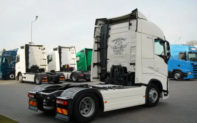VOLVO FH 500 / KLIMATYZACJA POSTOJOWA / CAŁA NA PODUSZAKCH / EURO 6 