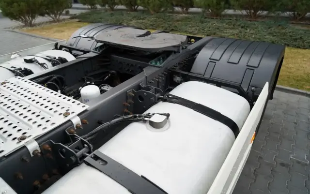 VOLVO FH 500 / KLIMATYZACJA POSTOJOWA / CAŁA NA PODUSZAKCH / EURO 6 