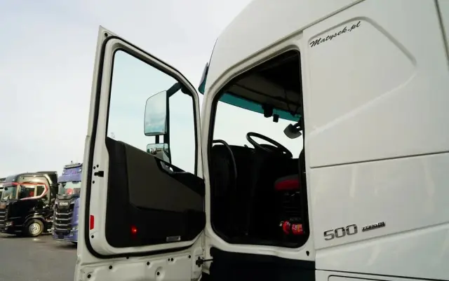 VOLVO FH 500 / KLIMATYZACJA POSTOJOWA / CAŁA NA PODUSZAKCH / EURO 6 
