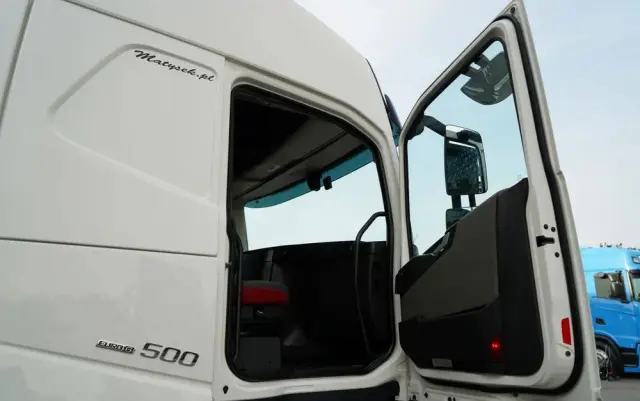 VOLVO FH 500 / KLIMATYZACJA POSTOJOWA / CAŁA NA PODUSZAKCH / EURO 6 