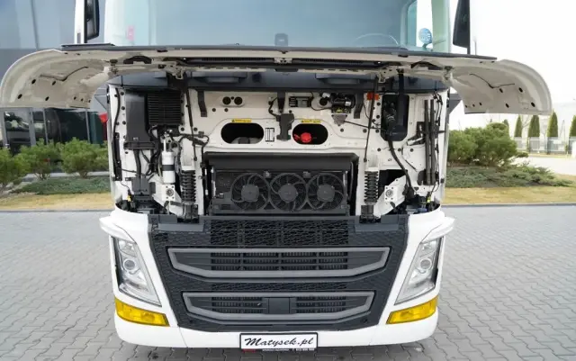 VOLVO FH 500 / KLIMATYZACJA POSTOJOWA / CAŁA NA PODUSZAKCH / EURO 6 