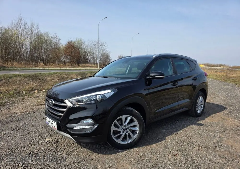 HYUNDAI Tucson 