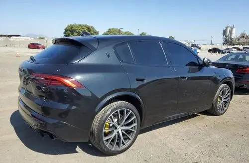MASERATI Grecale 