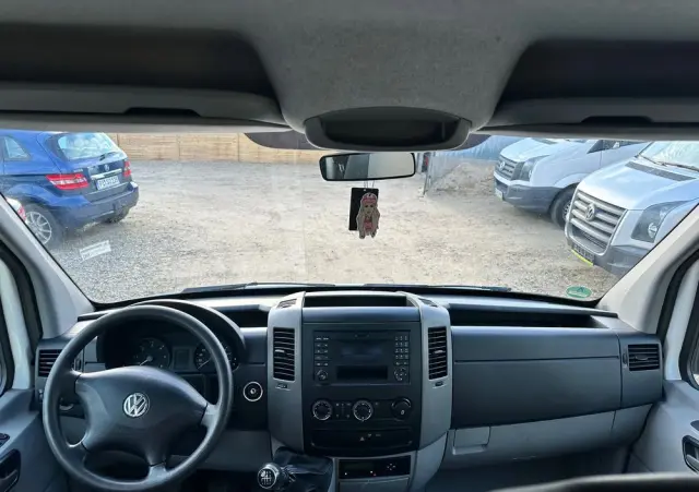 VOLKSWAGEN Crafter 