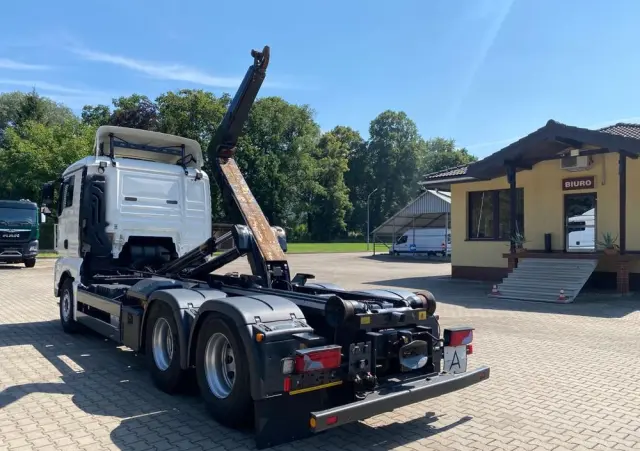 MAN 26.440 TGX hakowiec, 6x2, MEILLER, pilot, 306 t.km. 