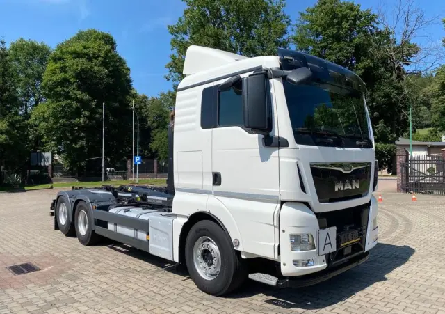 MAN 26.440 TGX hakowiec, 6x2, MEILLER, pilot, 306 t.km. 