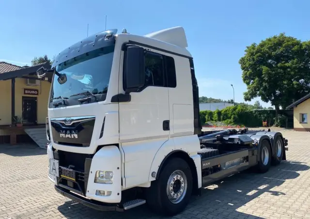 MAN 26.440 TGX hakowiec, 6x2, MEILLER, pilot, 306 t.km. 
