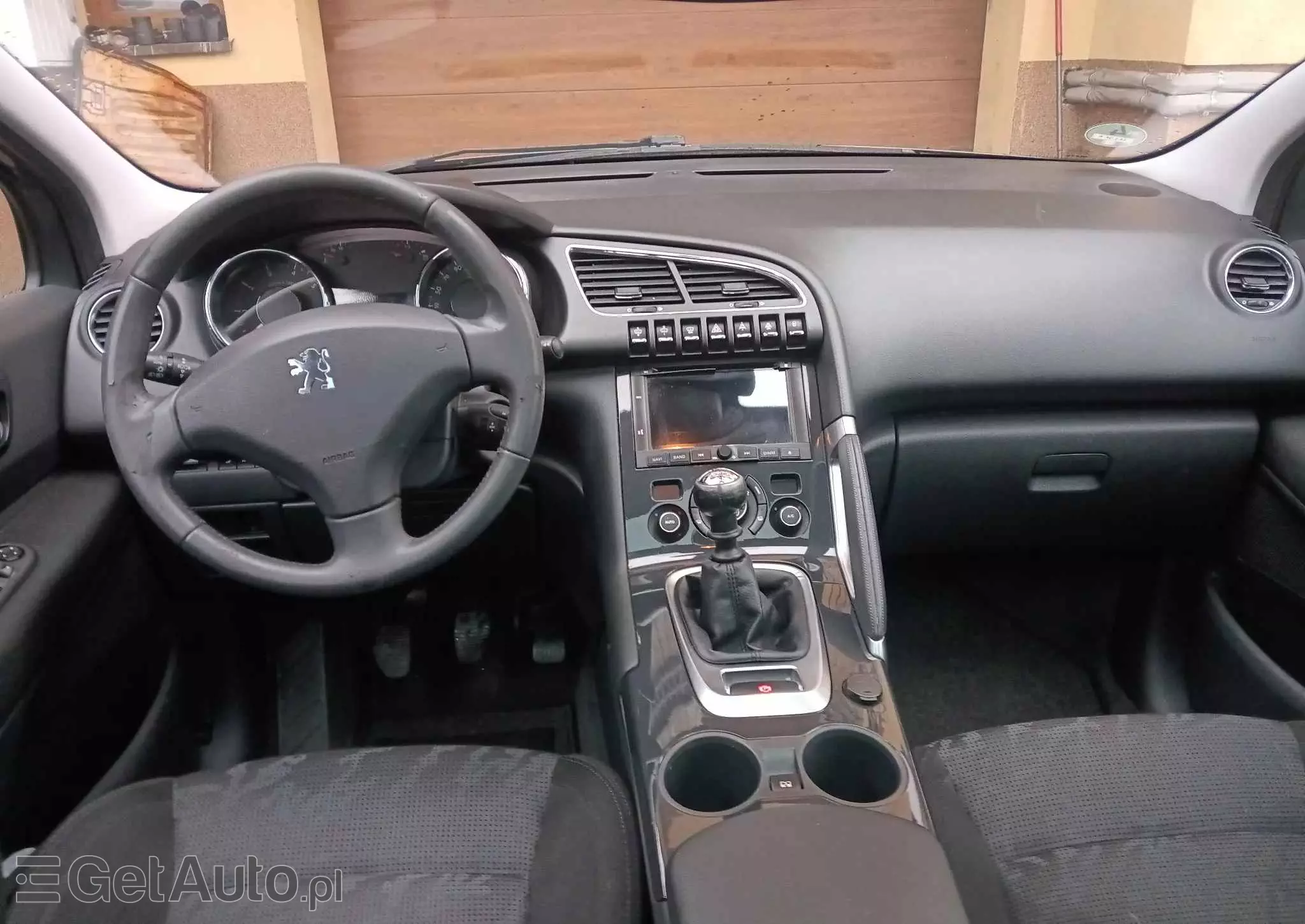 PEUGEOT 3008 1.6 Allure