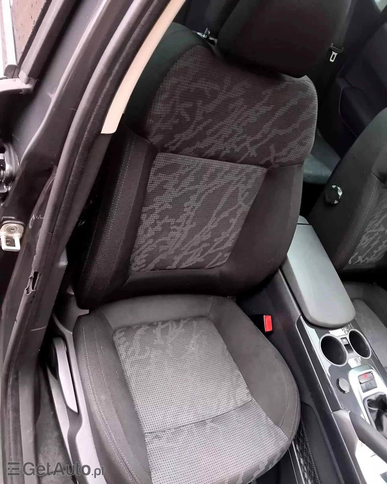 PEUGEOT 3008 1.6 Allure