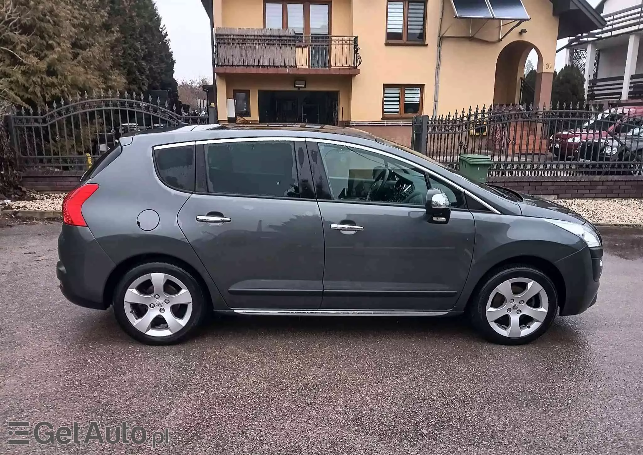 PEUGEOT 3008 1.6 Allure