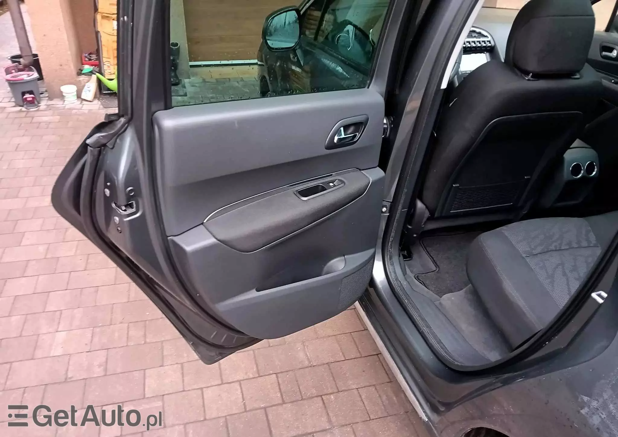 PEUGEOT 3008 1.6 Allure