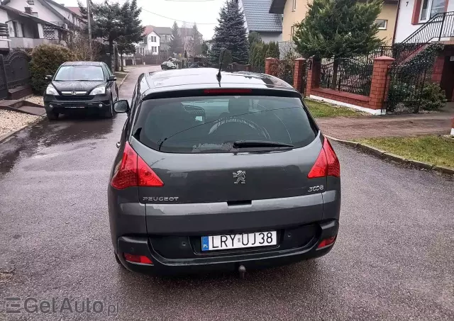 PEUGEOT 3008 1.6 Allure
