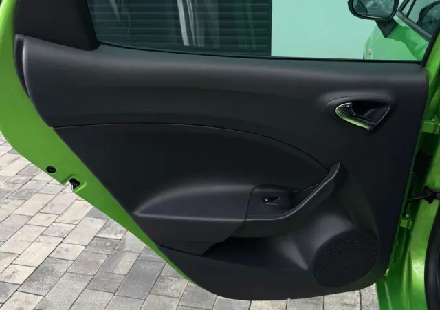 SEAT Ibiza Ver-1-6-16v-style