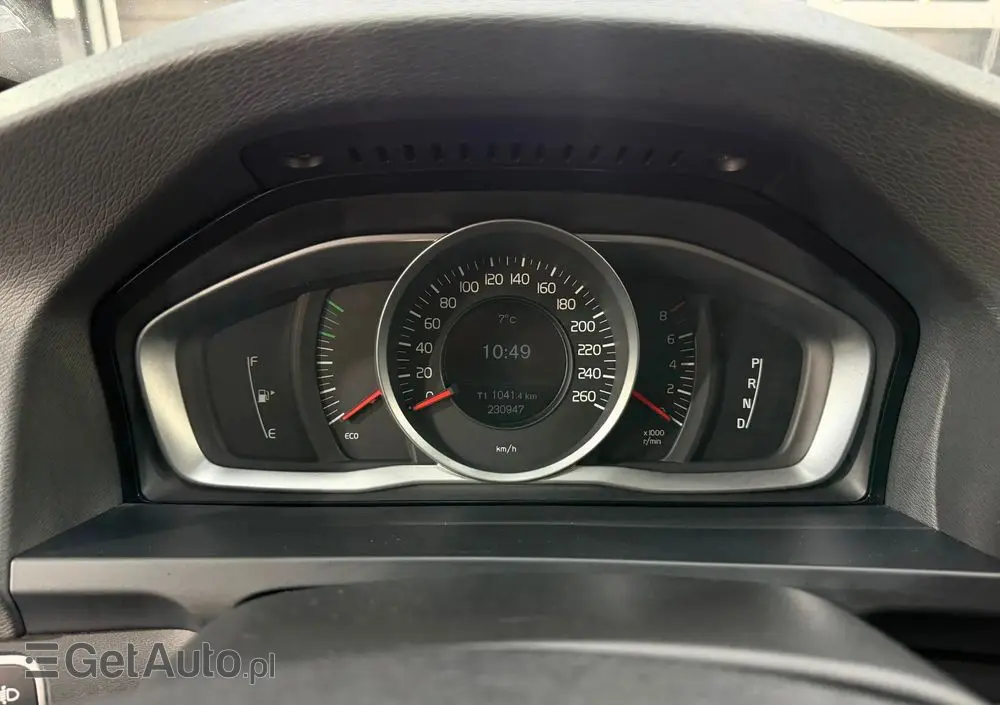 VOLVO V60 T3 Drive-E Momentum