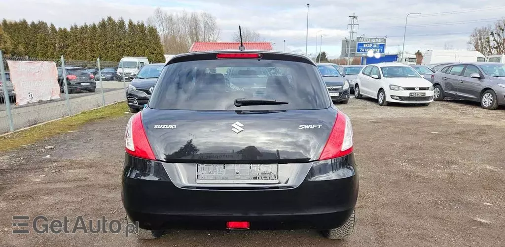 SUZUKI Swift 