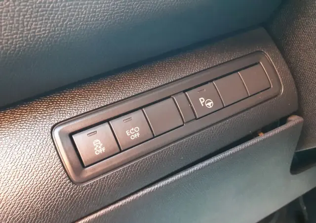 PEUGEOT 308 E-HDi 115 Stop & Start Allure