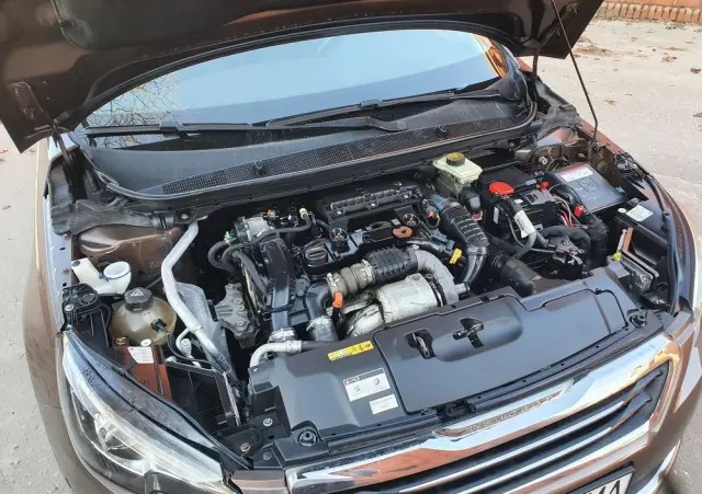 PEUGEOT 308 E-HDi 115 Stop & Start Allure
