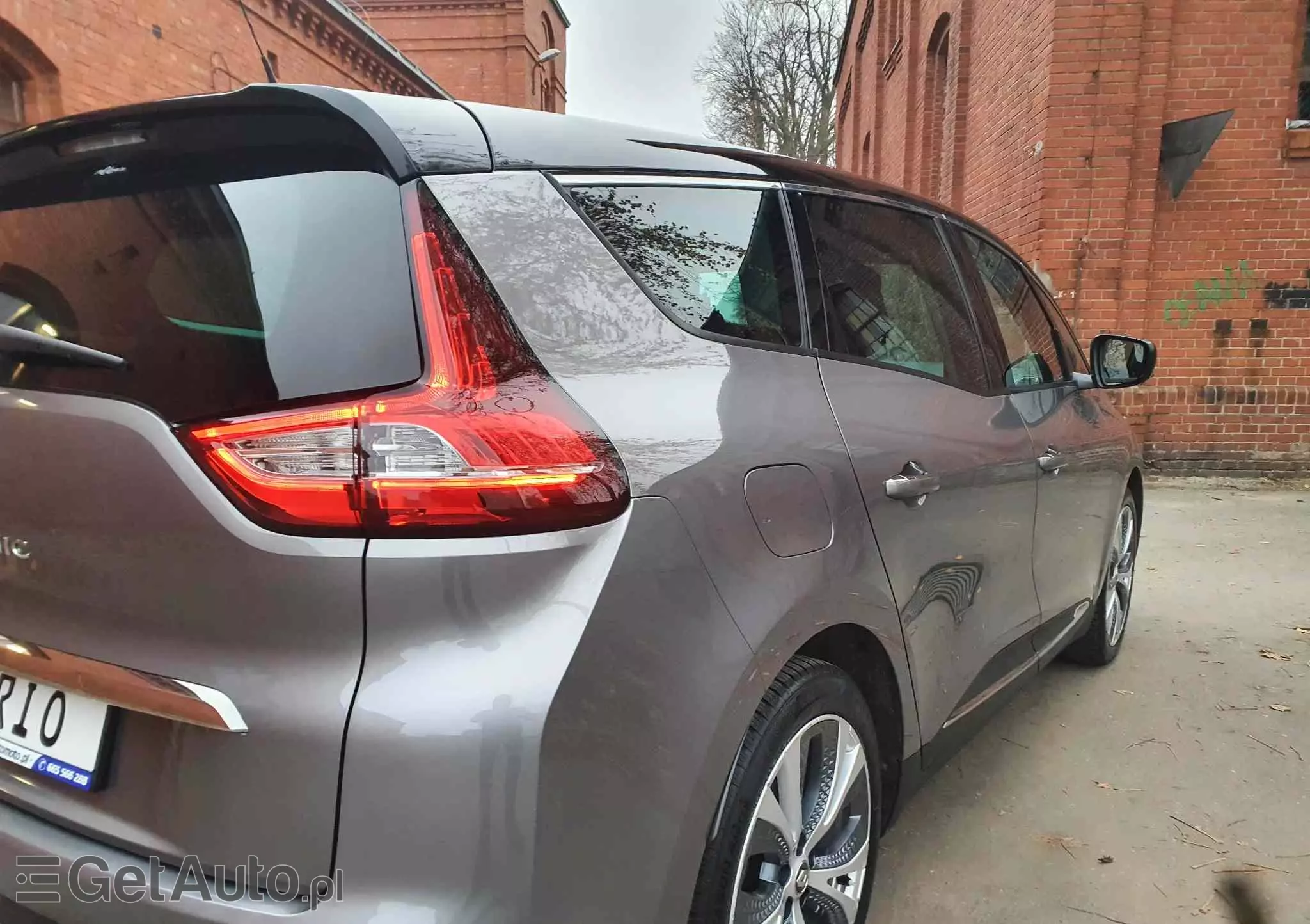 RENAULT Grand Scenic ENERGY TCe 115 LIMITED