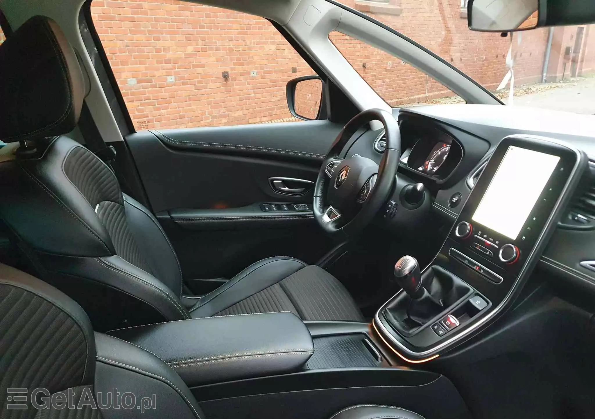 RENAULT Grand Scenic ENERGY TCe 115 LIMITED