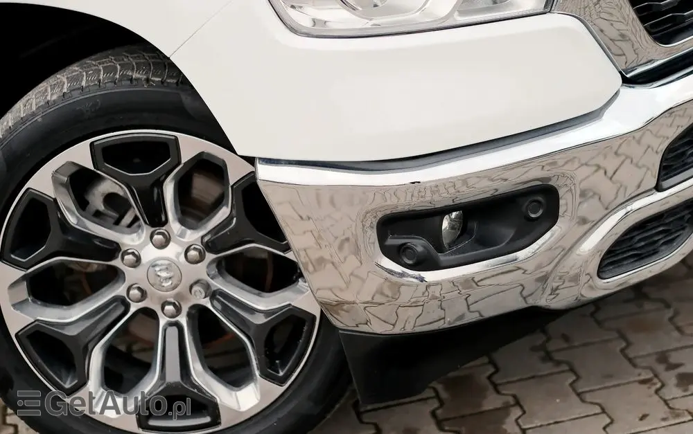 RAM 1500 Crew Cab Shortbed Bighorn