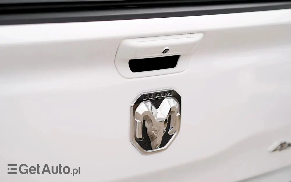 RAM 1500 Crew Cab Shortbed Bighorn