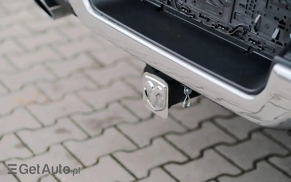 RAM 1500 Crew Cab Shortbed Bighorn