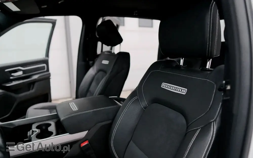 RAM 1500 Crew Cab Shortbed Bighorn