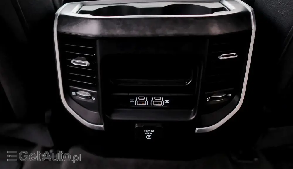 RAM 1500 Crew Cab Shortbed Bighorn