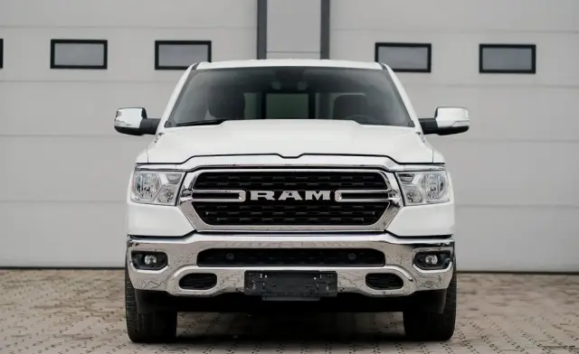 RAM 1500 Crew Cab Shortbed Bighorn