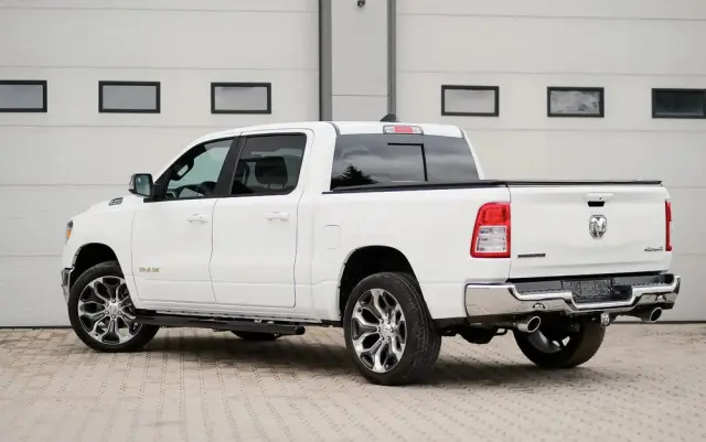 RAM 1500 Crew Cab Shortbed Bighorn