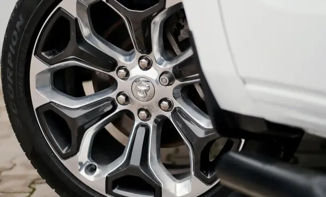 RAM 1500 Crew Cab Shortbed Bighorn